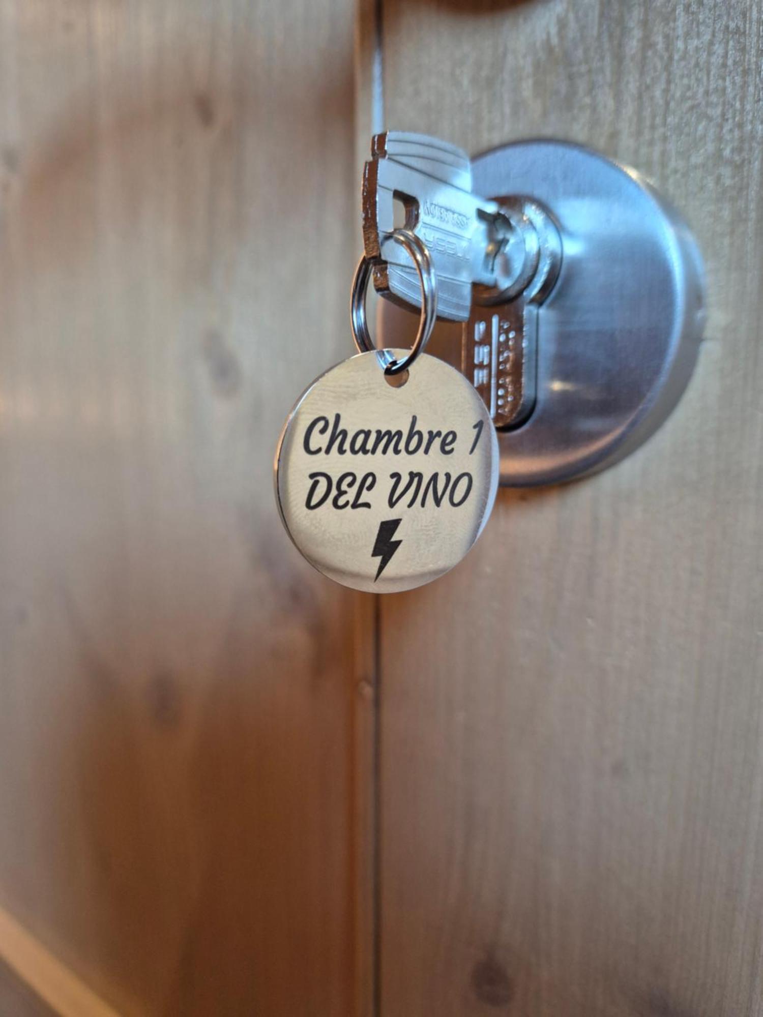 Del Vino Bar A Vin & Guitares Appartement Sauna Terrasse Garage Orchamps-Vennes Extérieur photo